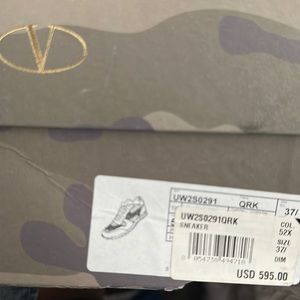 Valentino rock runners